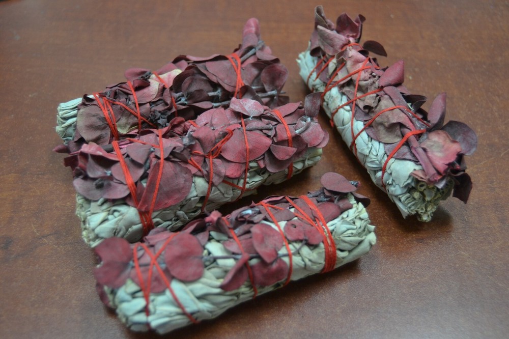 4 PCS WHITE SAGE + RED EUCALYPTUS BUNDLE SMUDGE #T-794