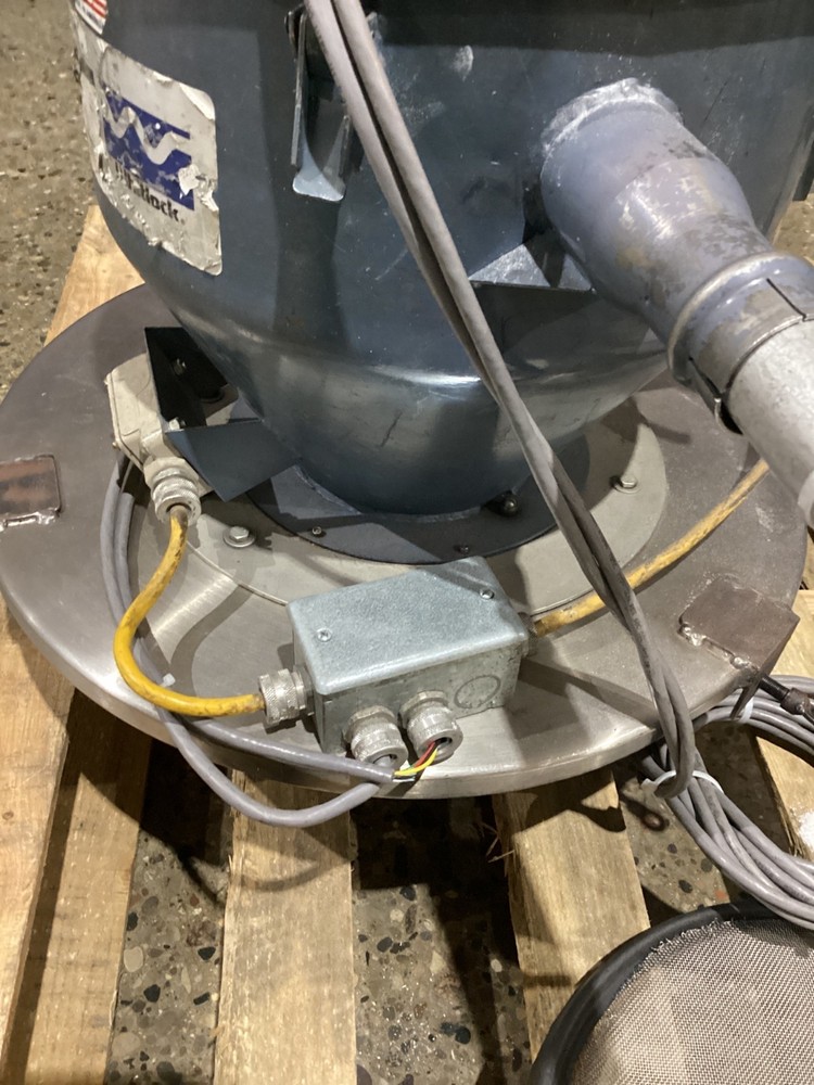 AEC WHITLOCK PVH-071G VACUUM HOPPER LOADER USED