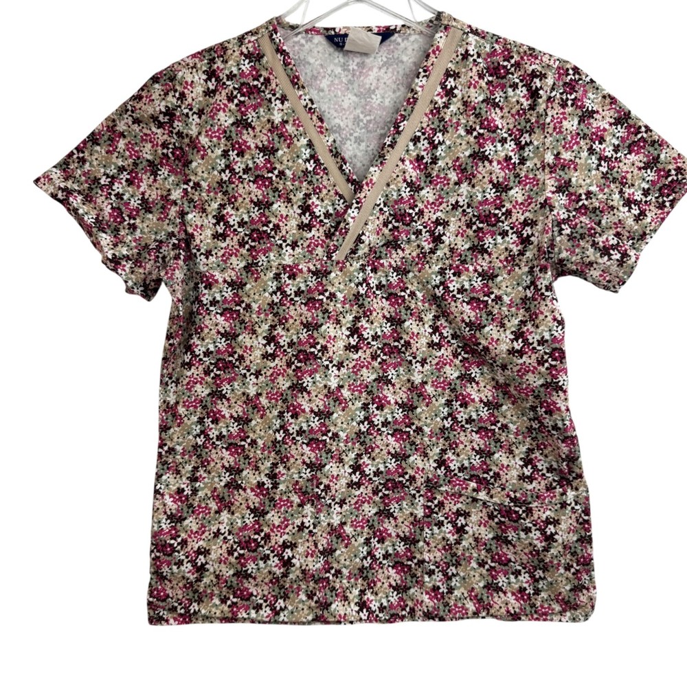 Nu Dimension Stretch Scrub Top Small Multi Color Flower Pattern Has Pockets A22