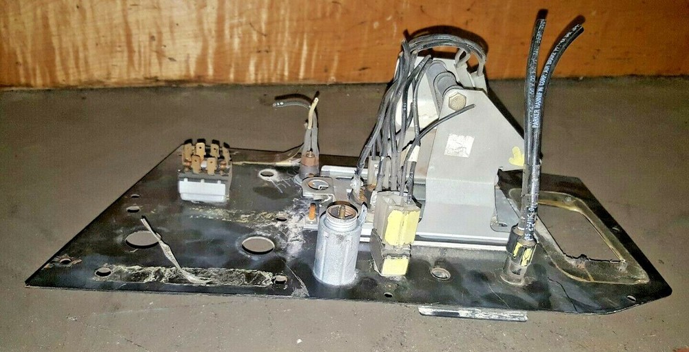 VOLVO BERGSTROM TEMPERATURE CONTROL 758017