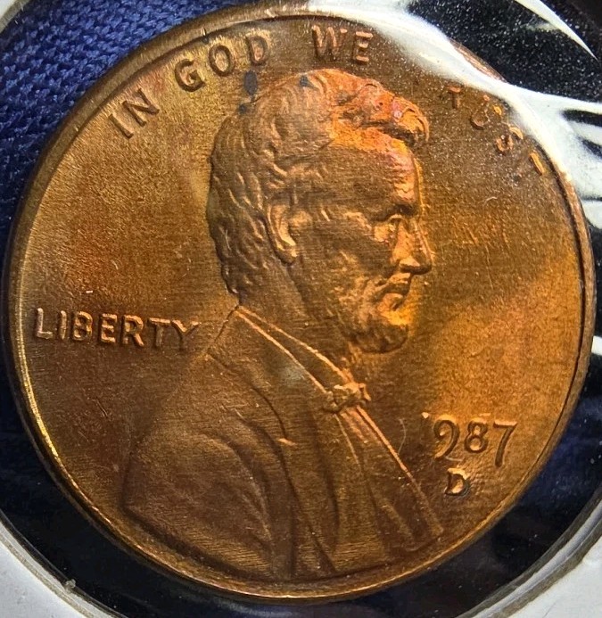 1987 D One cent penny Errors 🔥Slight Toning🔥 BU.