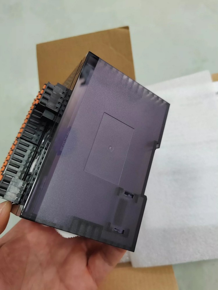 1pcs Xinje XL3-32T Programmable Controller