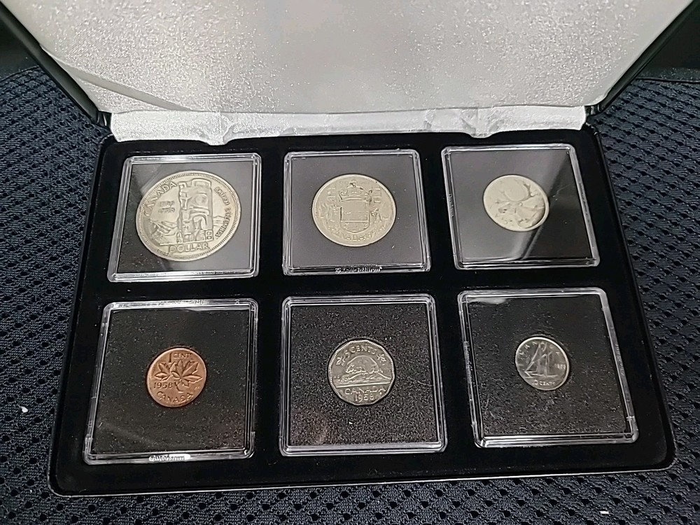 1958 Canadian Coin Set  Silver In Leather Case