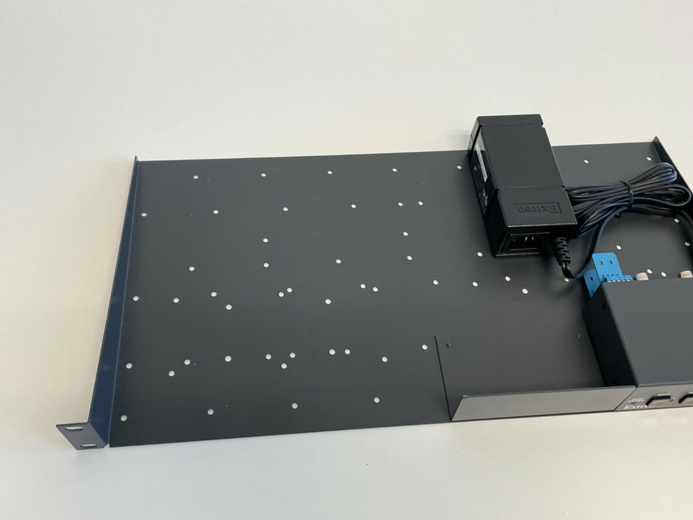 Extron MSW 4V A/V Switcher with Power Adapter Rack Mountable