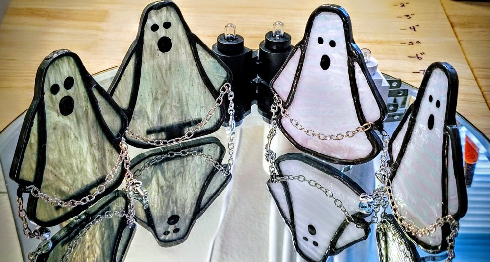 stained glass ghost nightlight decor