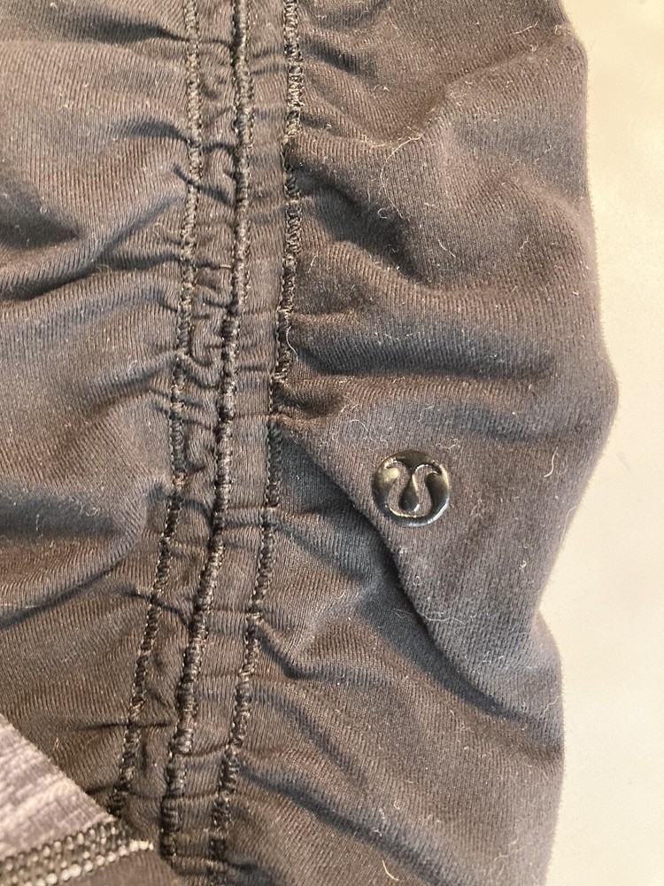 Lululemon Wunder Under Stirrup Leggings Size 4 Pants Dramatic Static Black White