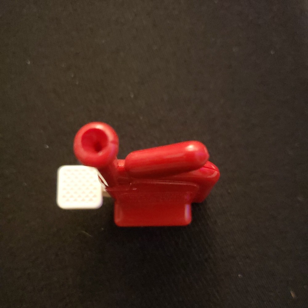 Vintage RED EINFADEL HEXE Plastic Automatic Needle Threader