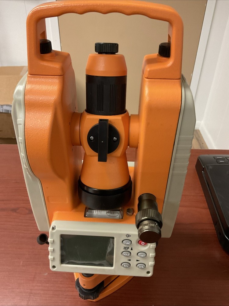 Johnson electronic digital Theodoite Model 40-6932