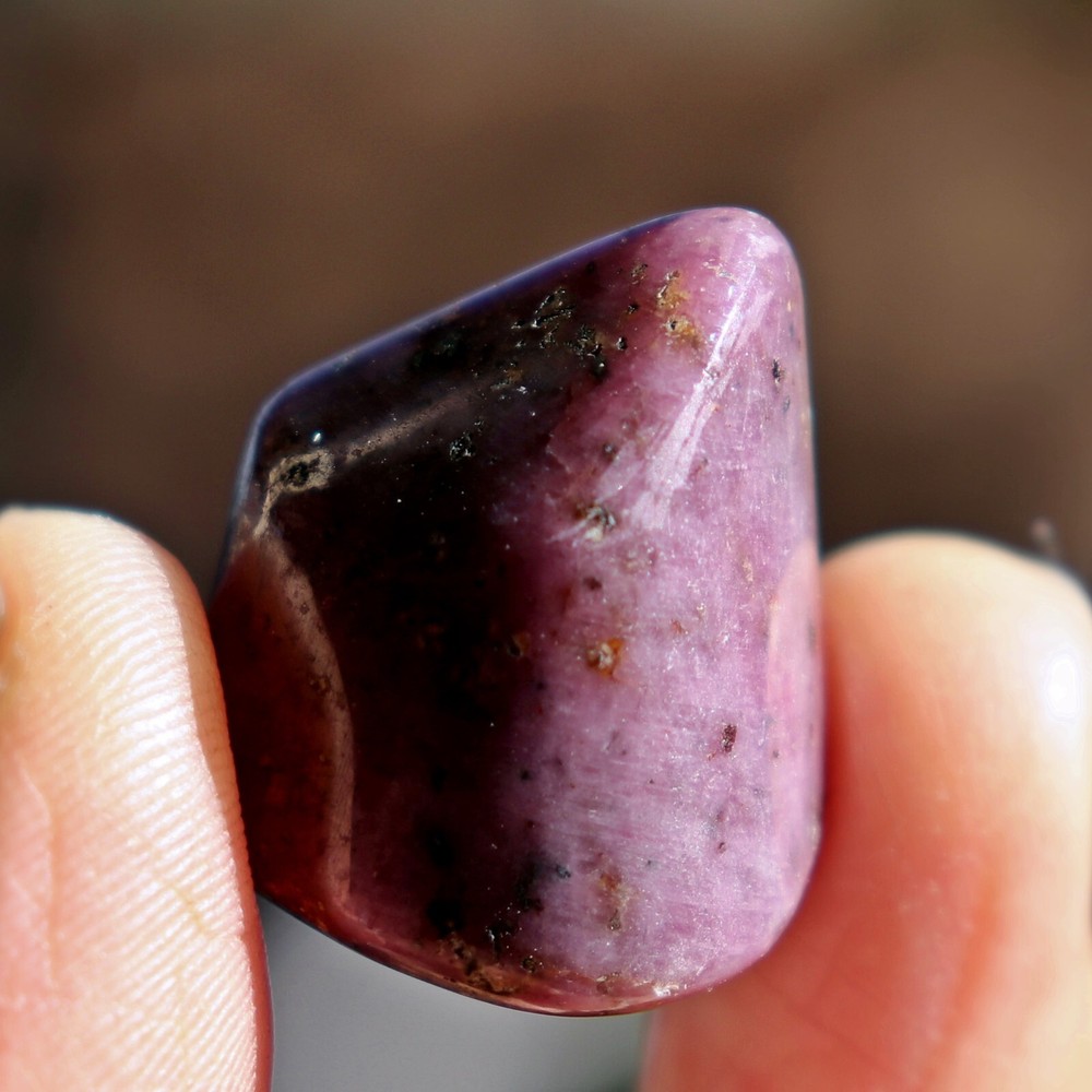 Tumbled Stone: Ruby, Red Corundum from India (RUB41)