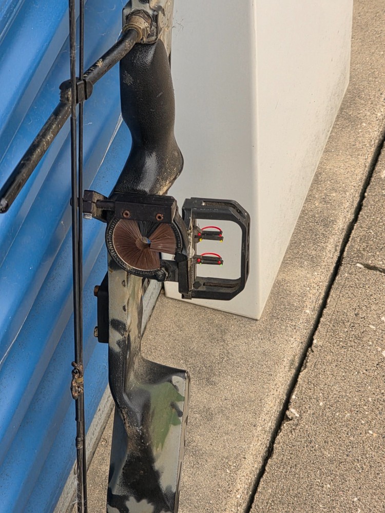 210lbs drew bow camouflage hunting bow