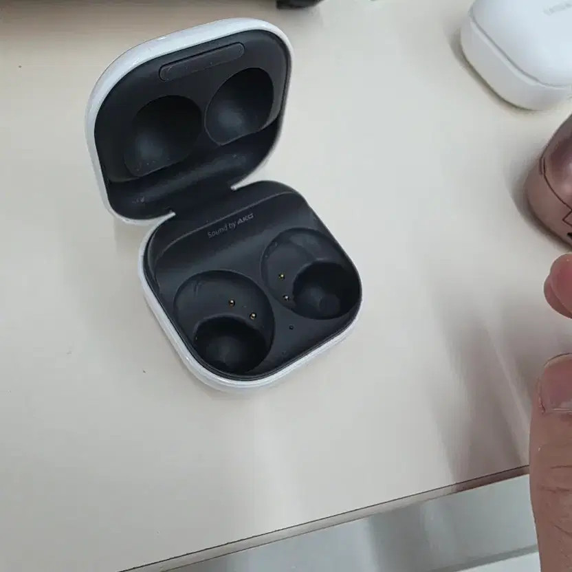 Graffiti Body Granulate Graphite MP3 Player