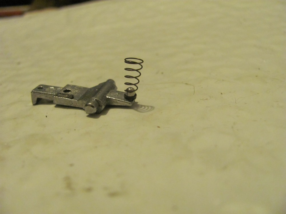 Crosman C11 - Fixing Plate w/Spring Used
