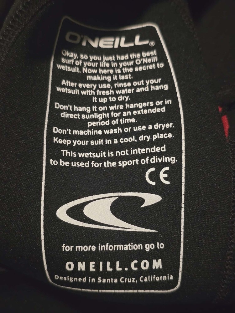 Boys Oneil Wet Suit Size 10 Black and red