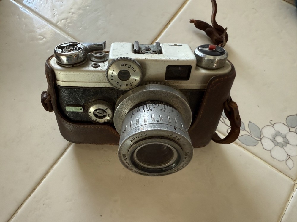 Vintage Argus C44
