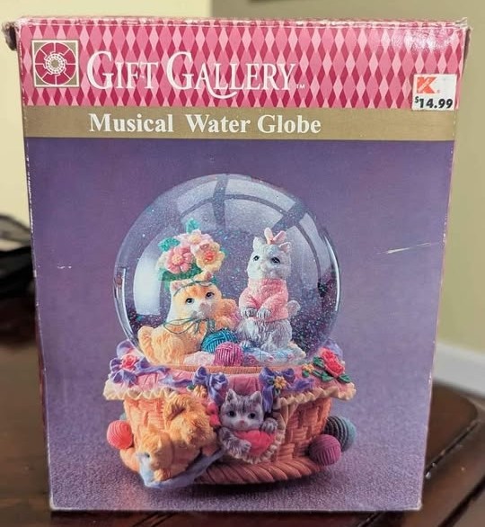 Cats Musical Snow Globe from 1999