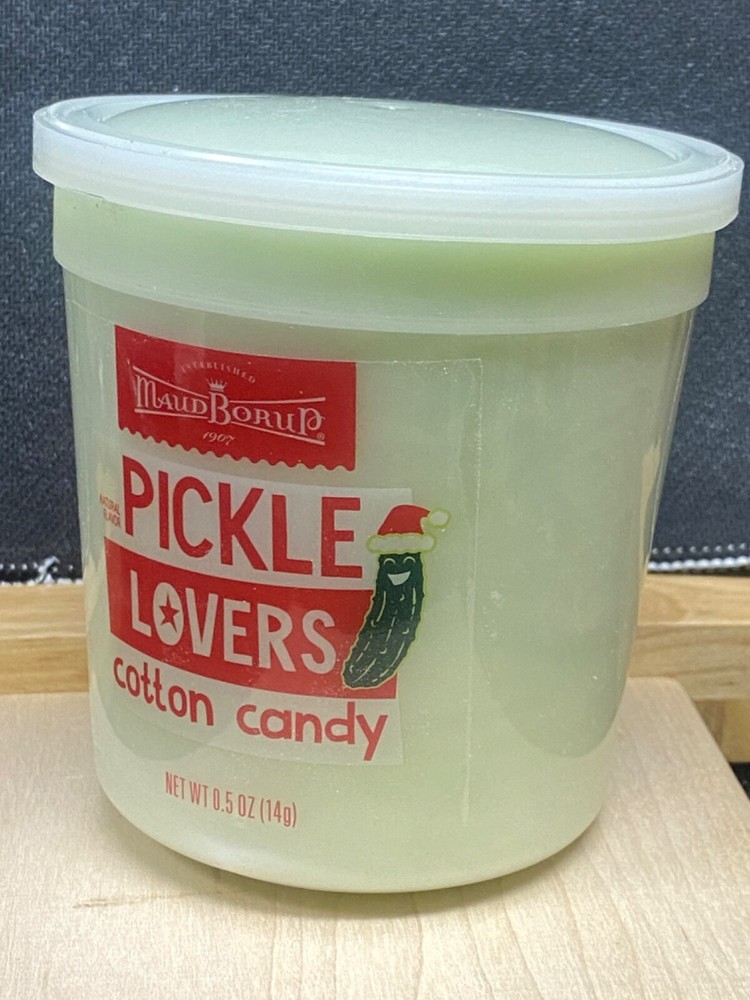Pickle Lover's Dream: Pickle Cotton Candy   🥒💚