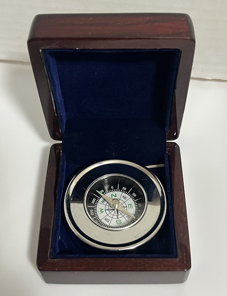 Compass For Desk With Keepsake Box 3x3