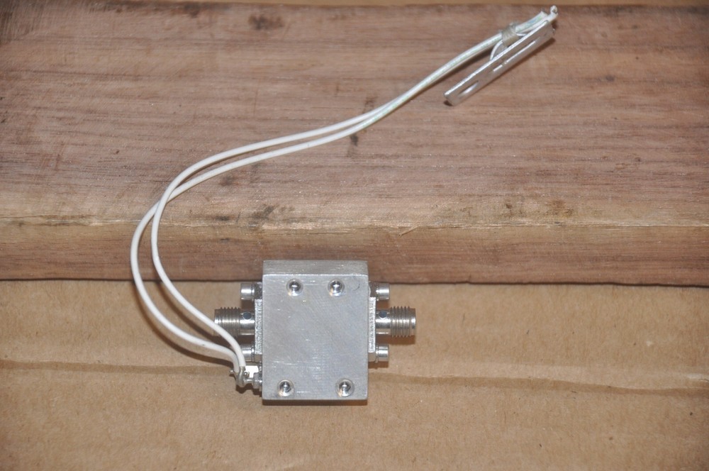 COUGAR COMPONENTS RF Amplifier AC582C