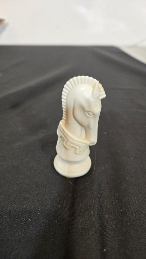 3" MCM Duncan White Knight Chess Replacement Piece