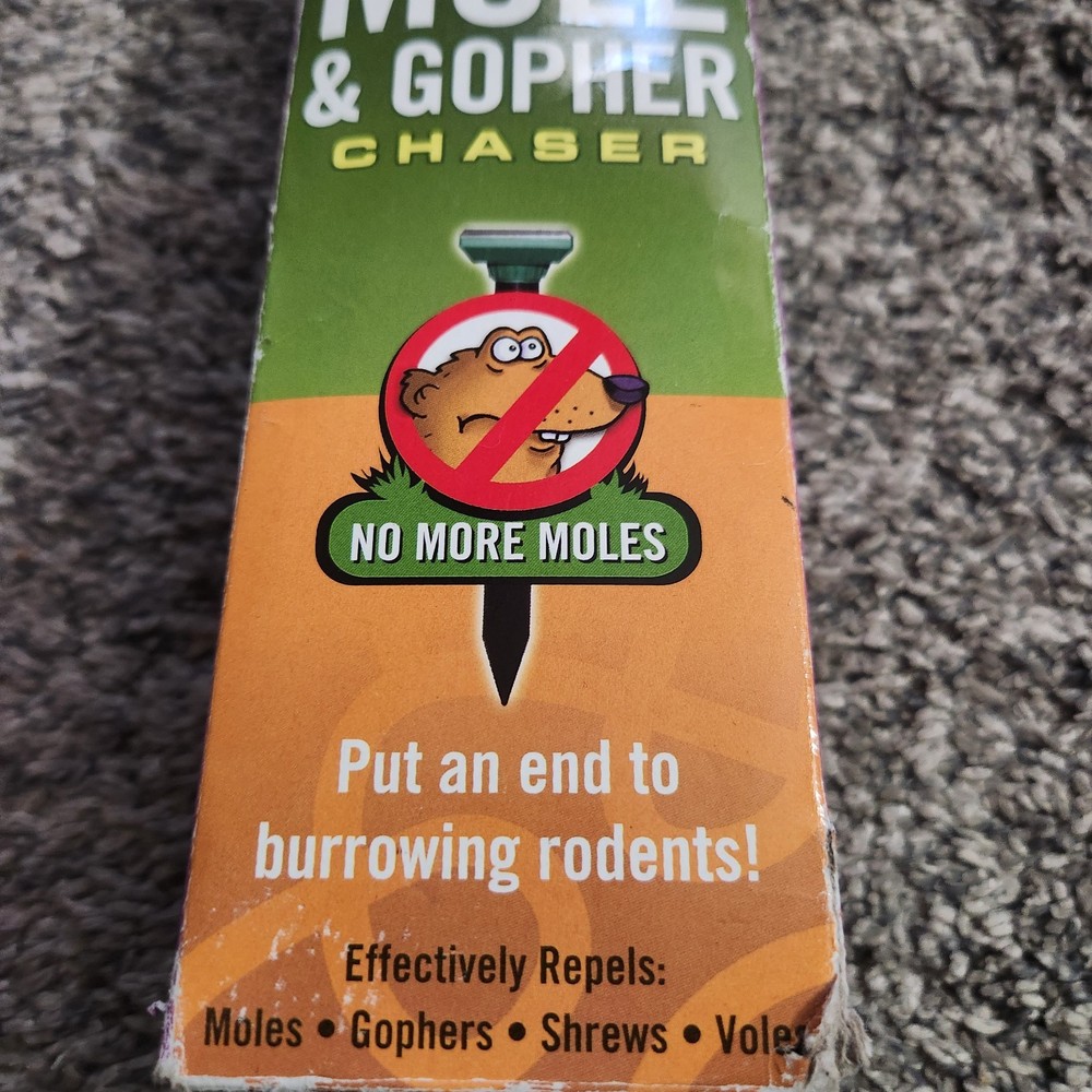 Mole Gopher Chaser Repeller P3 Sol Mate Solar Powered Sonic Action NEW OPEN BOX