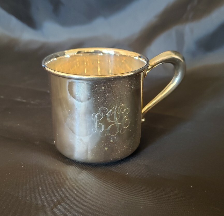 VINTAGE STERLING WEBSTER BABY CUP 44G.