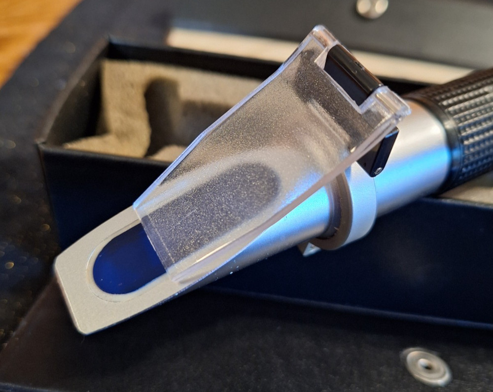 Hand Held Refractometer