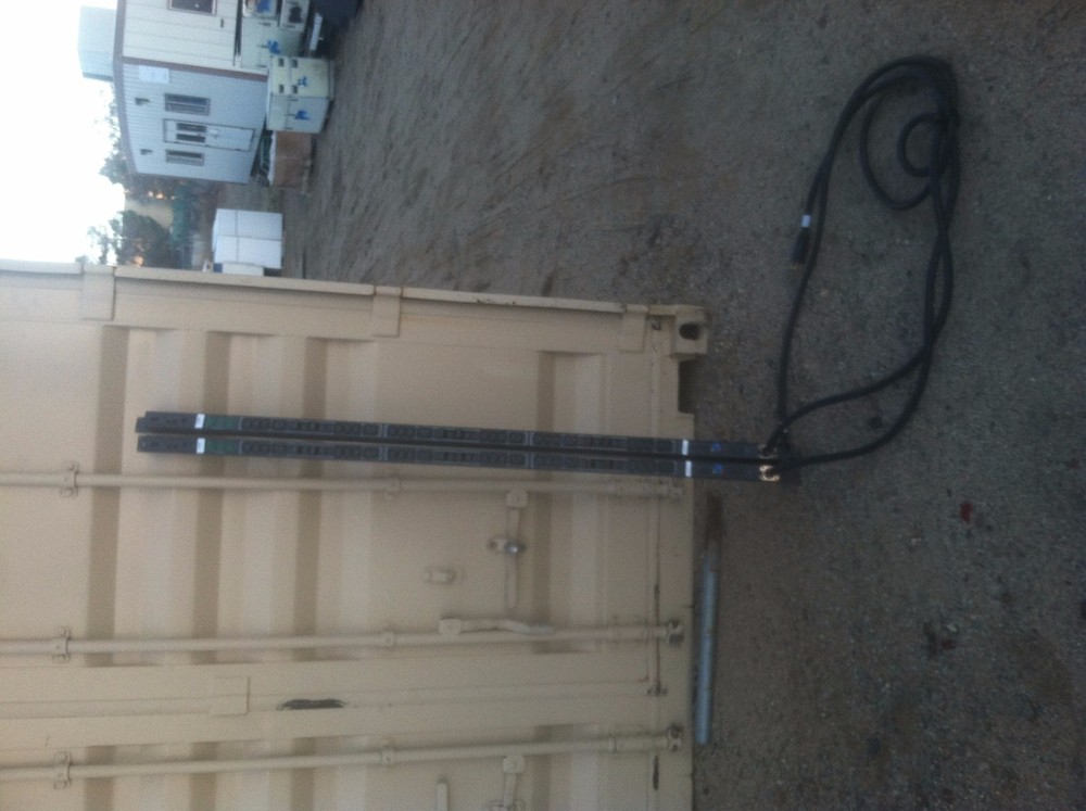 2 Server Technology Smart CDU / PDU igood condition L30 plug 1 or 3 Phase Avail