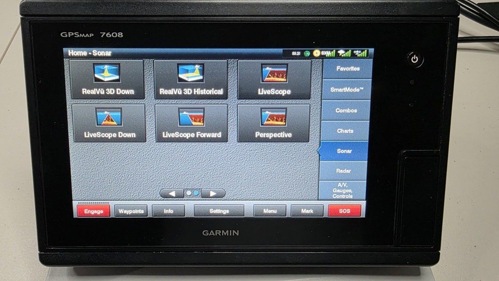 Garmin GPSMAP 7608 8" Marine GPS Chartplotter – Touchscreen – Complete Kit]