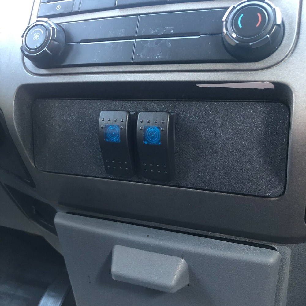 08-16 F250, F350 Rocker Switch, USB, Voltmeter, Mount Panel