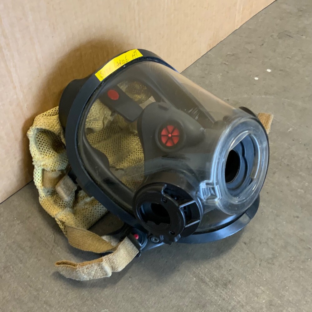 Scott AV3000 HT Firefighter SCBA Mask KevlarHeadnet Com Bracket Size Large