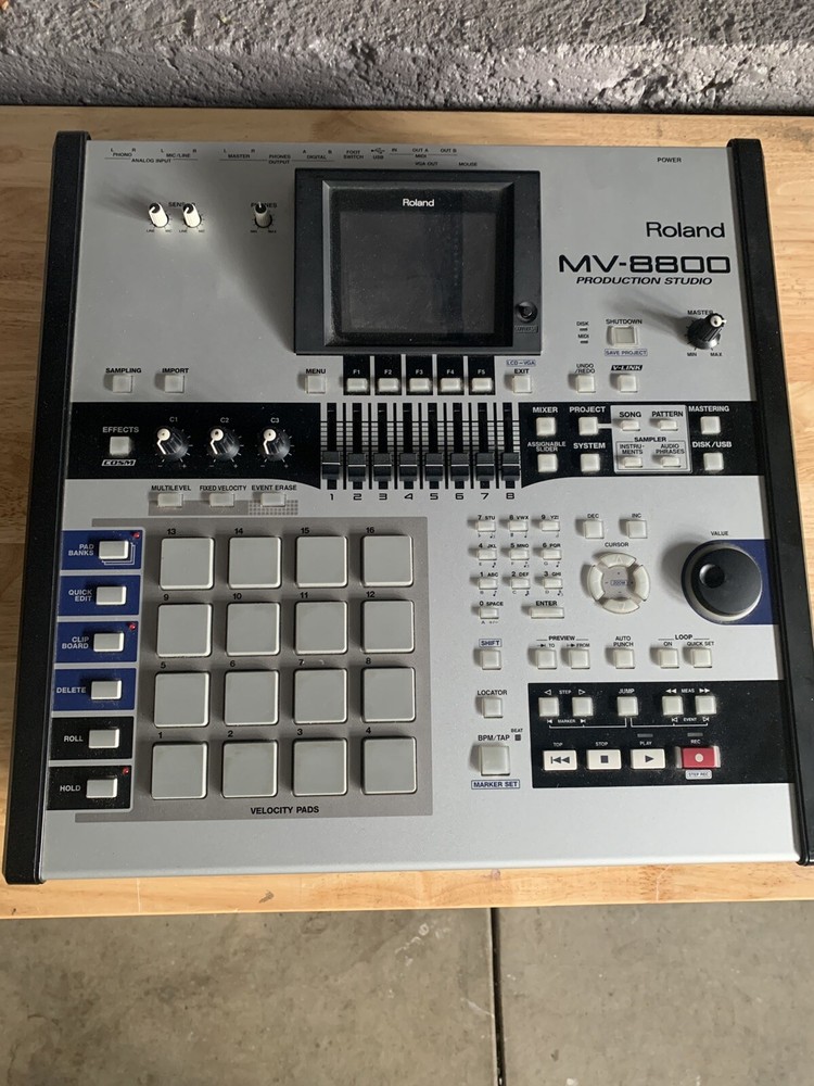 roland mv 8800