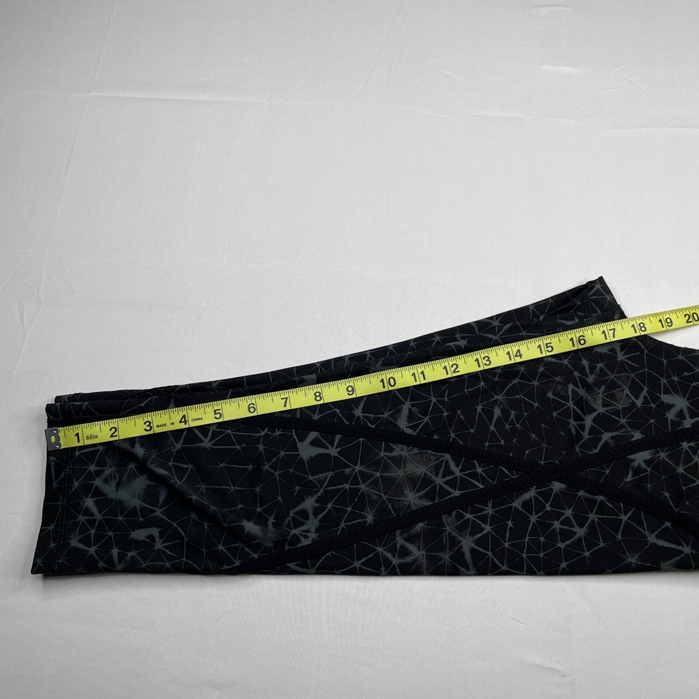 Lululemon Active Capri Black Gray Womens 4