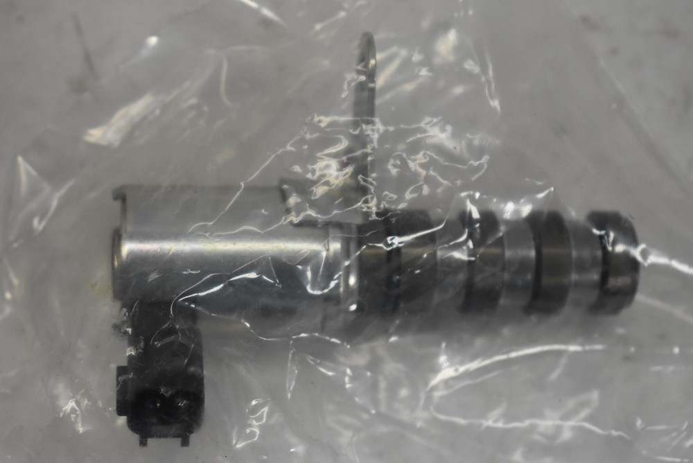 Walker Products 590-1069 Engine Variable Valve Timing (VVT) Solenoid Made USA