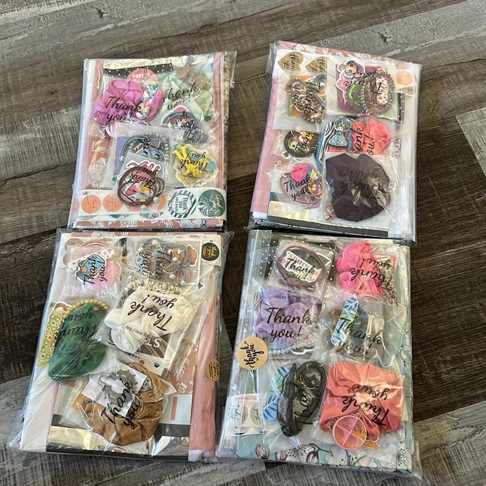 Mystery bag polymailers get 30 poly mailers 5 of 6 different patterns & prints