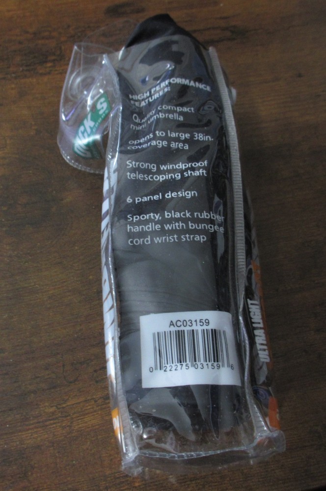 Dick’s Sporting Goods Ultra Light Compact UMBRELLA - 38" Coverage - NEW