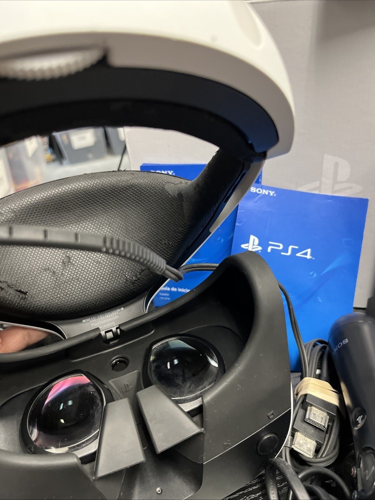 Sony PlayStation VR Headset Bundle Black White with Controllers and Camera