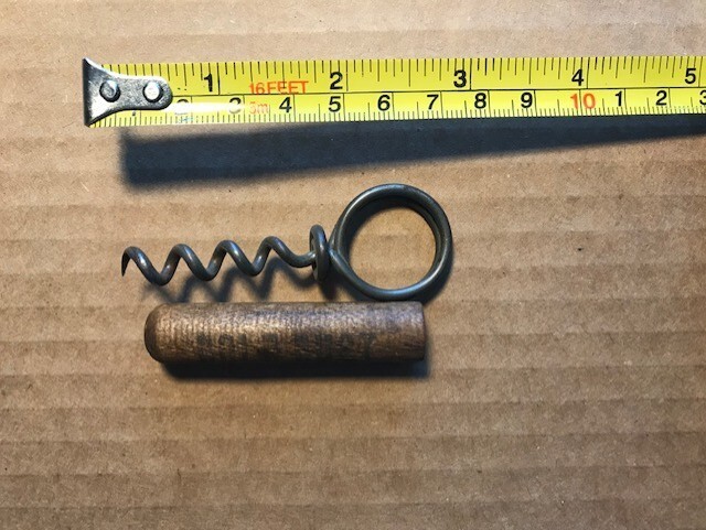 VINTAGE RING CORK SCREW