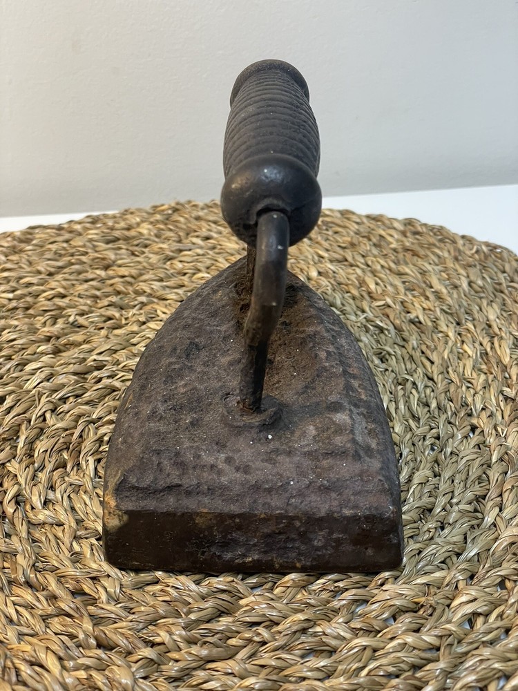 Vintage Cast Iron Sad Iron Heavy With Handle Door Stop Primitive