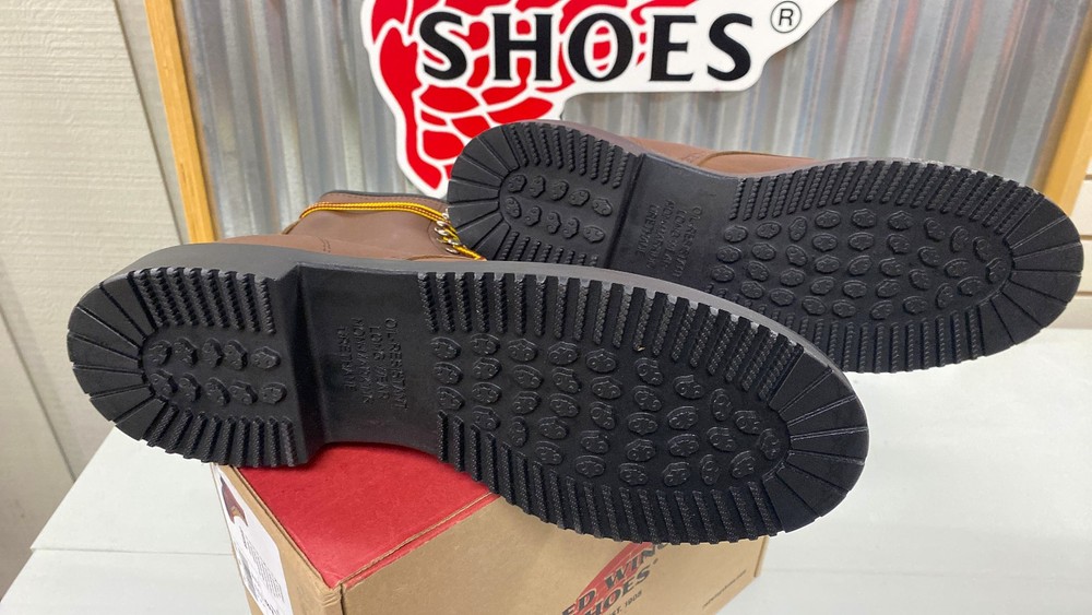RED WING 2233 13 A WORK BOOT NEW IN BOX WITH
