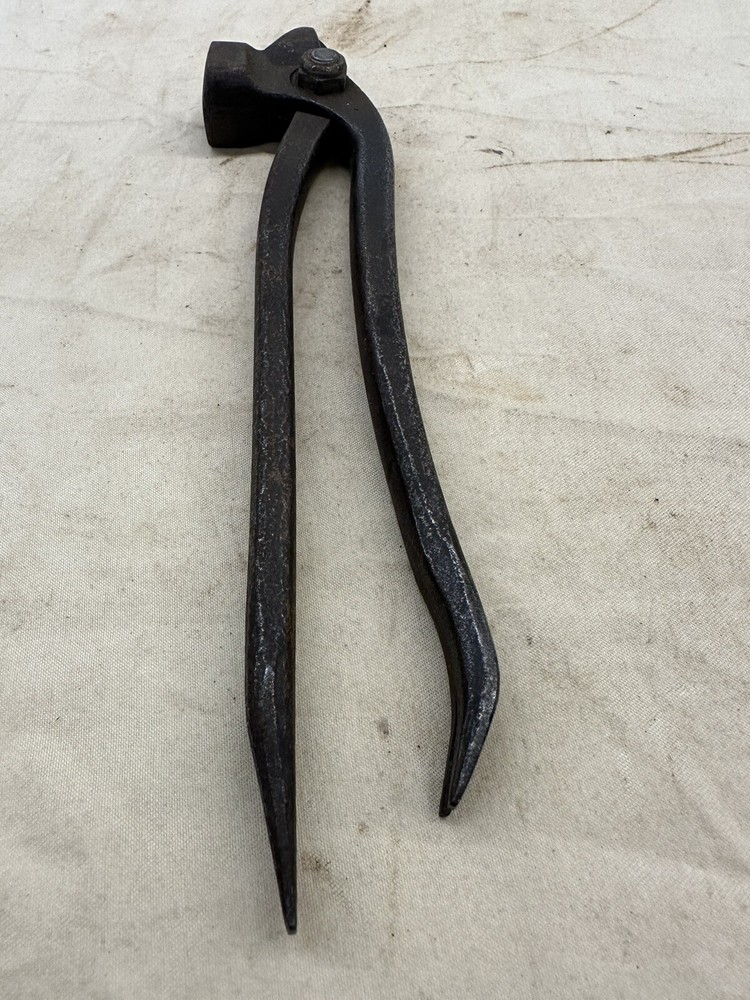 Vintage Iron Tin Snips/Muli-metal Working Tool