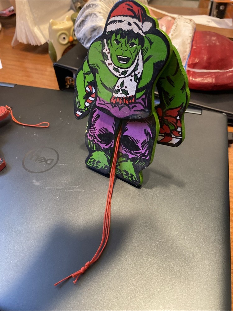 1981 Marvel Comics Santas World Kurt S Adler The Hulk Pull Puppet Ornament