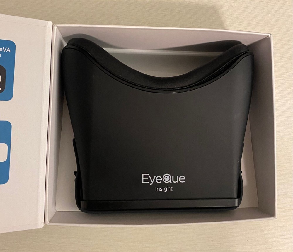 EyeQue Insight 20/20 Visual Acuity Smartphone Screener (Black) **NEW, OPEN BOX**