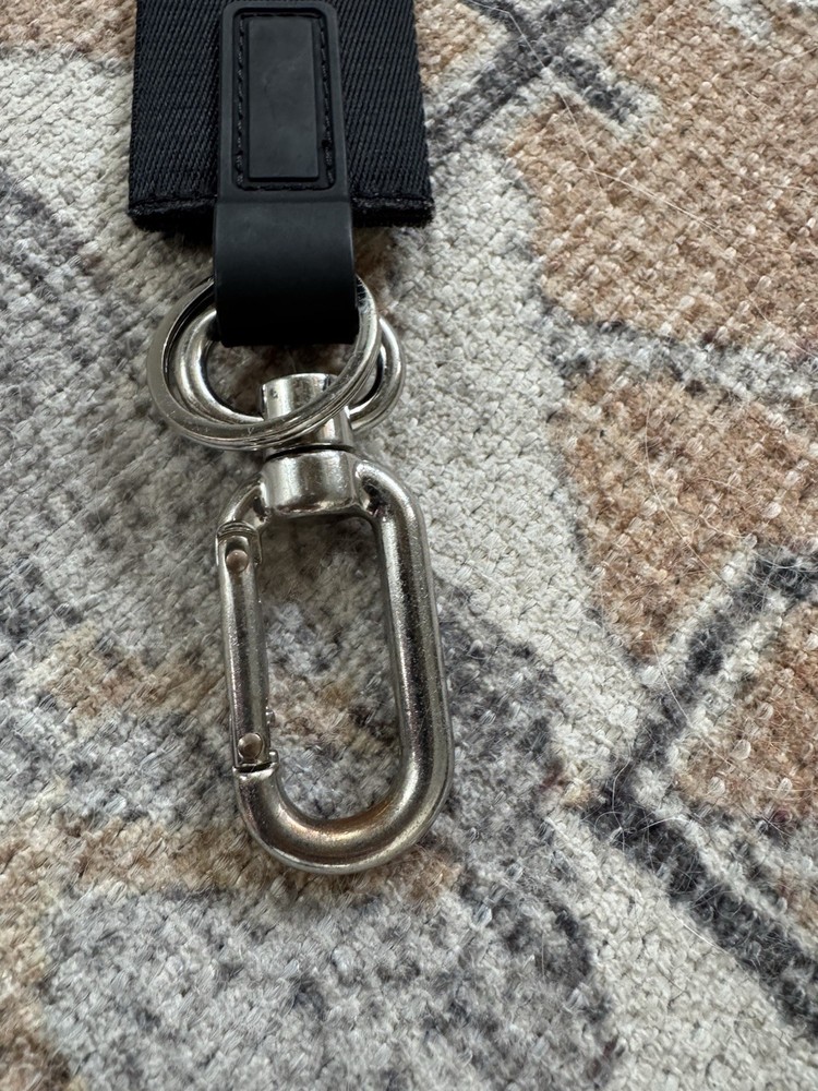 Lululemon black white Never Lost Keychain