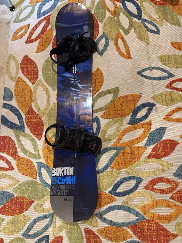 Burton Clash Snowboard With Freestyle Bindings