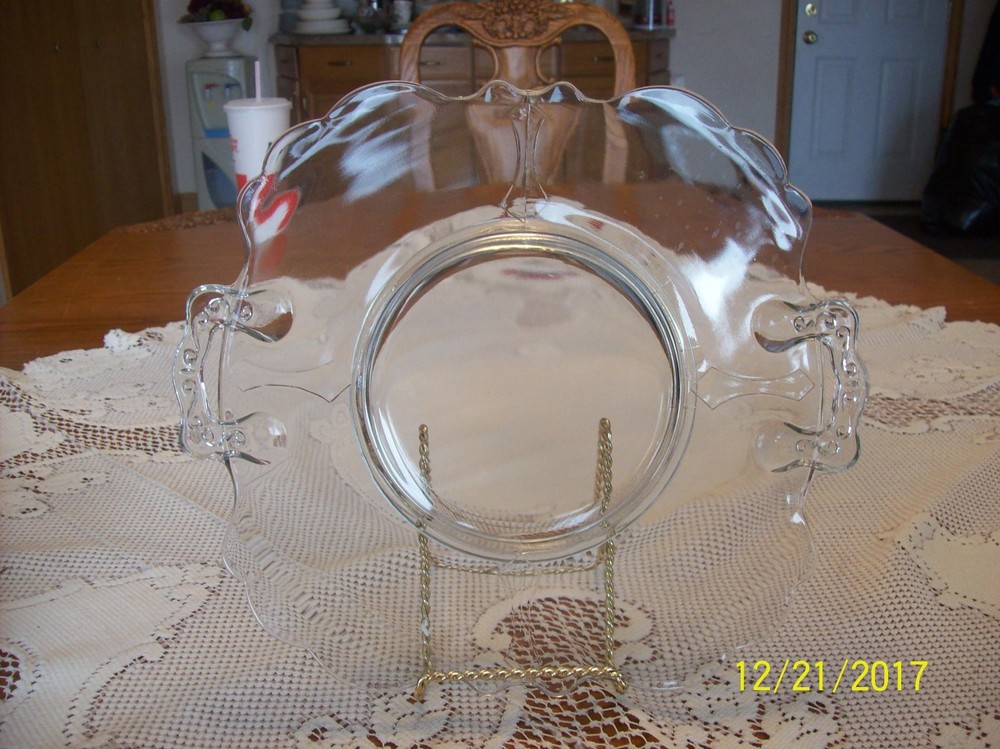 Crystal Clear Depression Glass Scalloped Edge Double Handle Cake Plate