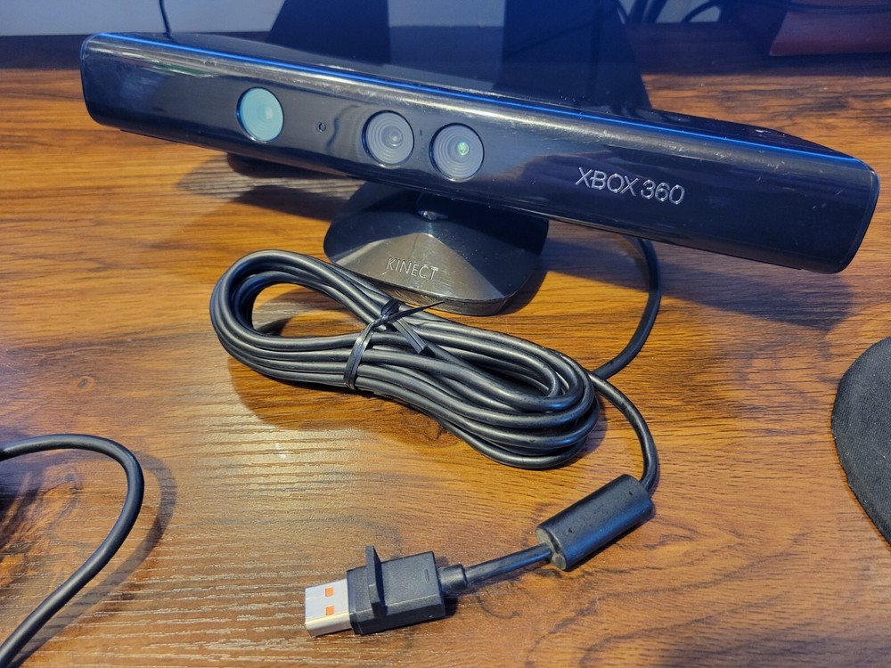 OEM Microsoft Xbox 360 Kinect Sensor Model 1414 With Power Adapter- Black TESTED