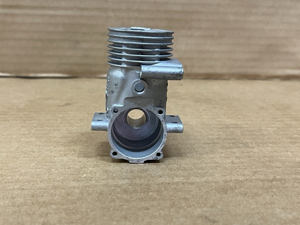 Super Tigre G21 .40 New Engine Casing