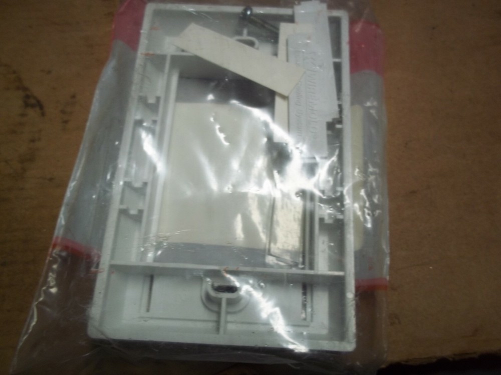 WIREMOLD SINGLE GANG AC-SFP-WH WHITE