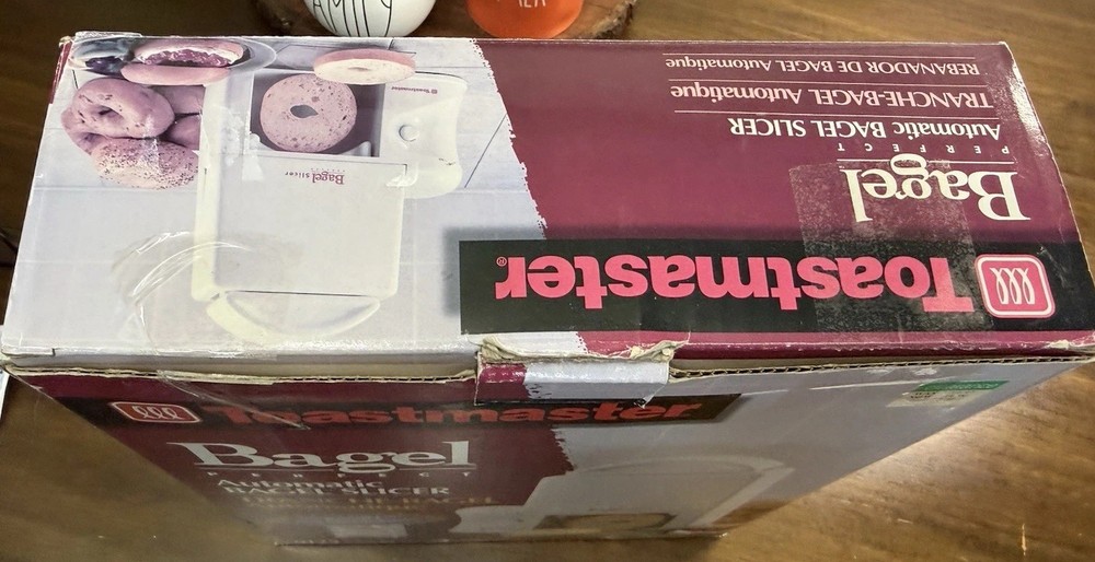 Toastmaster Automatic Bagel Slicer Electric White Great Condition