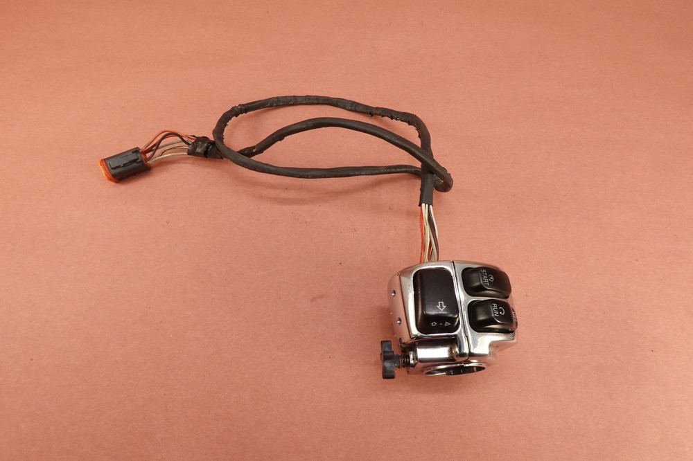2000-2006 HARLEY-DAVIDSON SOFTAIL Standard FXST RIGHT CONTROL START STOP SWITCH